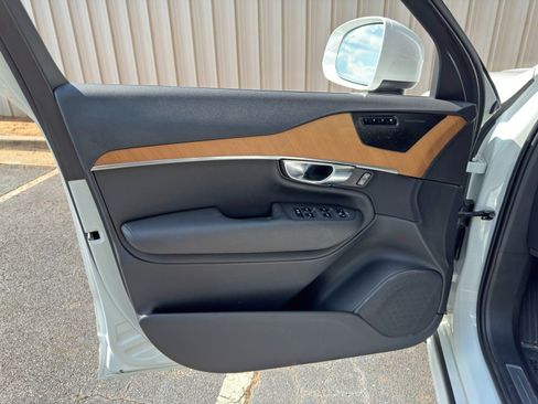 Used 2021 Volvo XC90 T8 Inscription Expression w/ Advanced Package AWD/4WD image 43