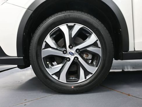 Used 2022 Subaru Outback Touring XT AWD/4WD image 16