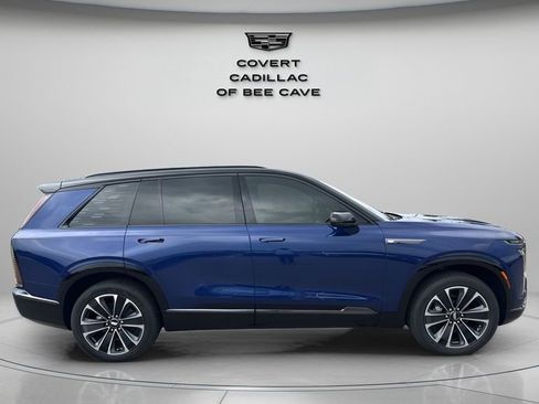 New 2026 Cadillac Vistiq Sport w/ LPO, Floor Liner Package image 10