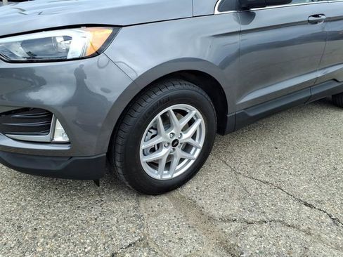 Certified 2023 Ford Edge SEL w/ Convenience Package AWD/4WD image 4
