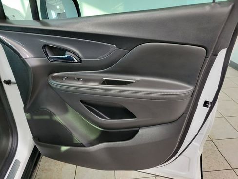 Used 2022 Buick Encore Preferred image 24