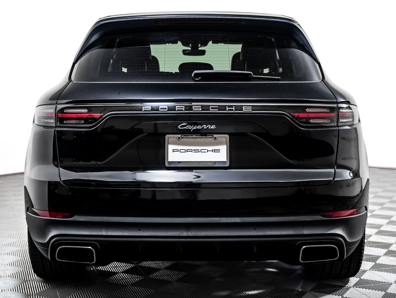Certified 2023 Porsche Cayenne AWD/4WD image 11