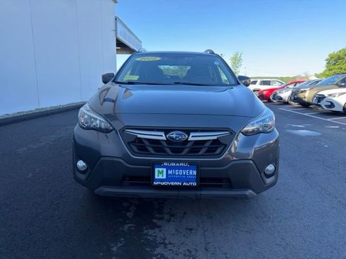 Used 2022 Subaru Crosstrek 2.0i Premium w/ Moonroof Package AWD/4WD image 3