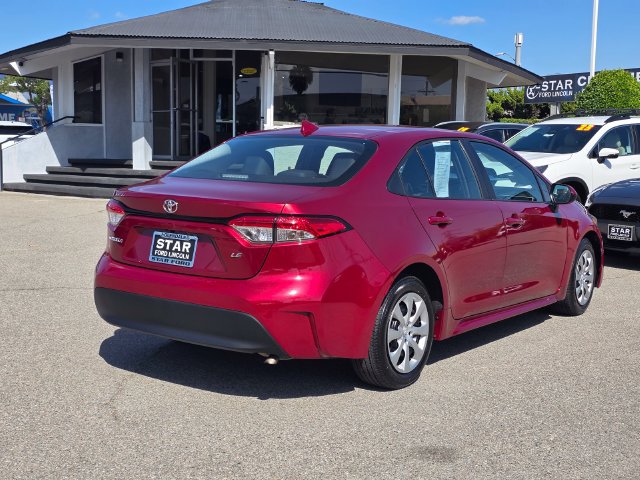 Used 2025 Toyota Corolla LE FWD image 4