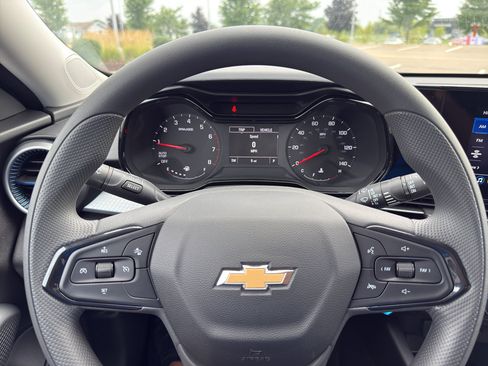 New 2026 Chevrolet Trax LS w/ LS Convenience Package FWD image 13