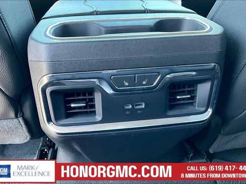 Used 2023 GMC Sierra 1500 Denali AWD/4WD image 11