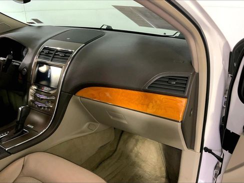 Used 2015 Lincoln MKX FWD w/ Equipment Group 101A image 16