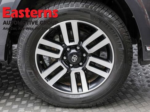 Used 2015 Toyota 4Runner Limited image 95