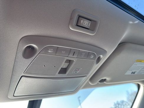 Used 2019 Nissan Pathfinder Platinum image 15