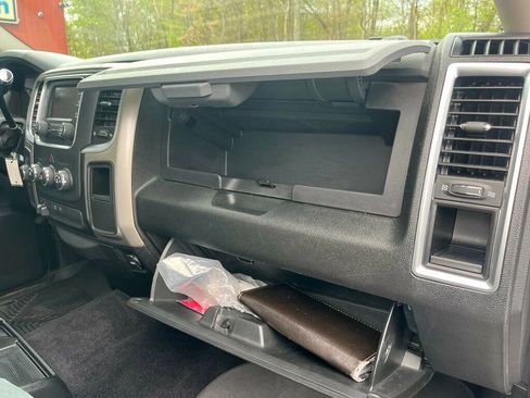 Used 2015 RAM 2500 SLT AWD/4WD image 45