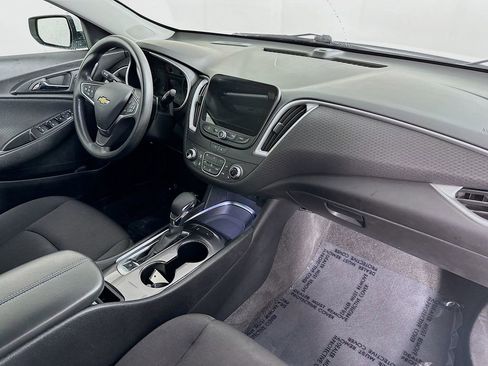 Used 2024 Chevrolet Malibu LT image 35