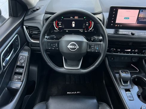 New 2026 Nissan Rogue Platinum AWD/4WD image 16