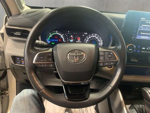 Used 2020 Toyota Highlander Limited image 13