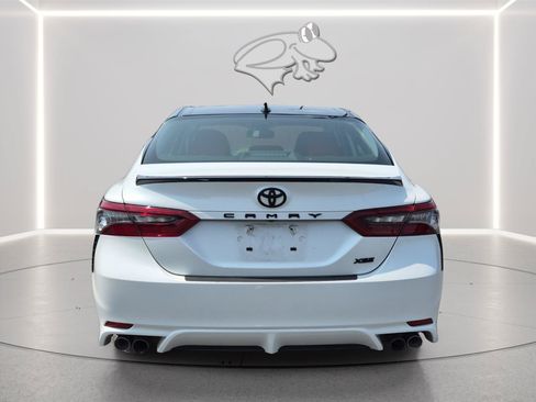 Used 2022 Toyota Camry XSE FWD image 6