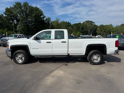 Used 2016 Chevrolet Silverado 2500 W/T AWD/4WD image 2