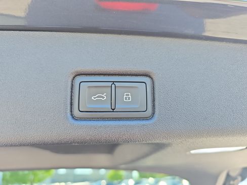 Certified 2025 Audi Q5 Premium Plus w/ Premium Plus AWD/4WD image 13
