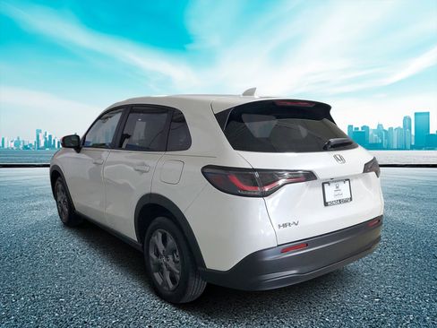 Certified 2026 Honda HR-V LX image 3
