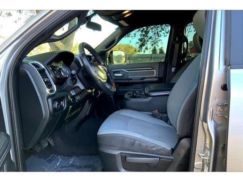 Used 2021 RAM 2500 Big Horn image 26