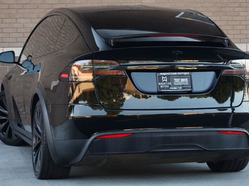 Used 2023 Tesla Model X AWD/4WD image 11