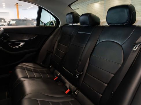 Used 2017 Mercedes-Benz C 300 4MATIC Sedan image 17
