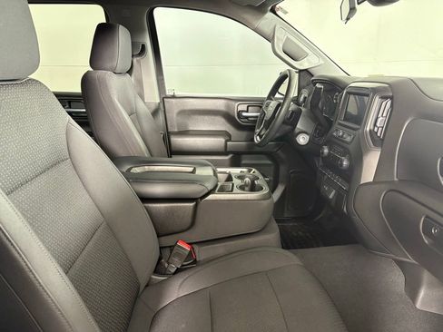 Used 2022 Chevrolet Silverado 1500 Custom w/ Safety Confidence Package image 13
