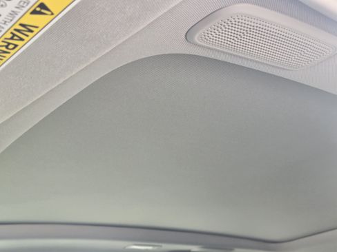 Certified 2025 Acura MDX w/ Technology Package image 32