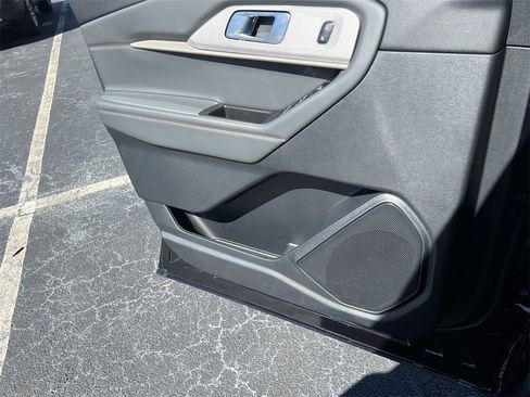 New 2026 Ford Explorer Active image 14