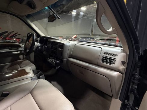 Used 2001 Ford Excursion Limited image 94