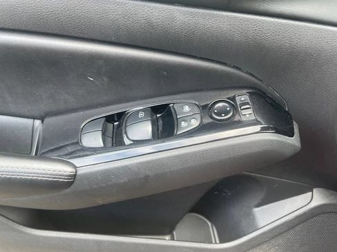 Used 2023 Nissan Altima 2.5 SV FWD image 17