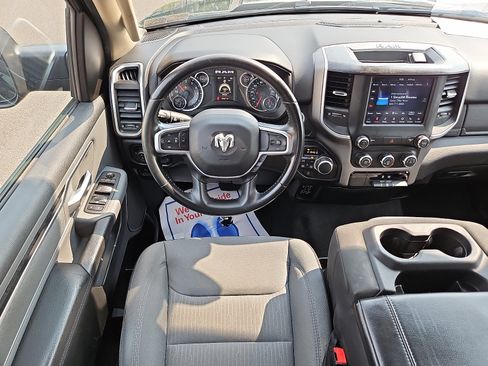Used 2020 RAM 1500 Big Horn AWD/4WD image 11