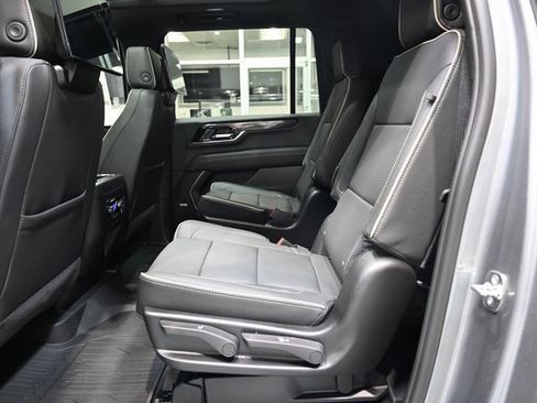 New 2026 GMC Yukon XL Elevation w/ Elevation Premium Package image 11