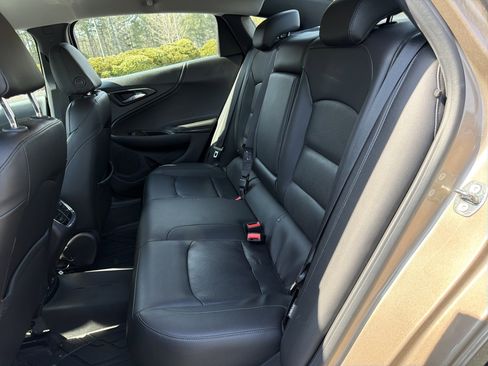 Used 2018 Chevrolet Malibu Premier image 20