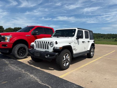 Used 2020 Jeep Wrangler Unlimited Sahara AWD/4WD image 1