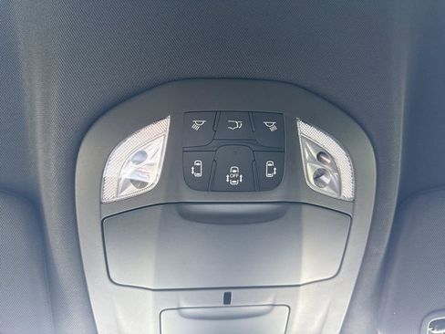 New 2026 Chrysler Voyager LX image 21