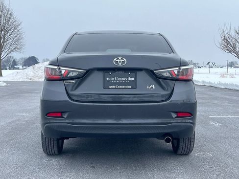 Used 2017 Toyota Yaris iA image 7