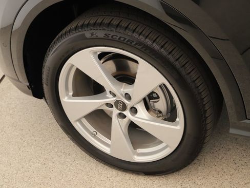 New 2025 Audi Q5 2.0T Premium Plus image 29