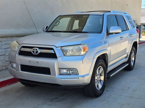 Used 2011 Toyota 4Runner SR5 AWD/4WD image 4