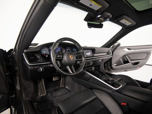 Certified 2022 Porsche 911 Carrera 4S image 20