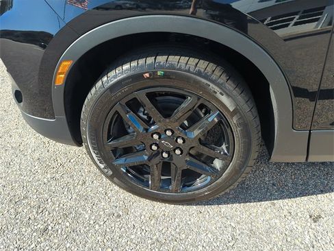 New 2025 Chevrolet Blazer LT w/ Driver Confidence Package image 32