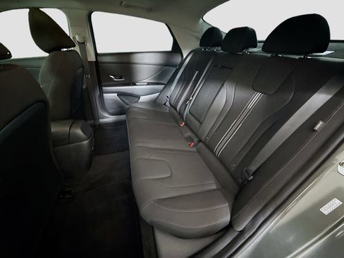 Used 2024 Hyundai Elantra SEL w/ Convenience Package FWD image 24