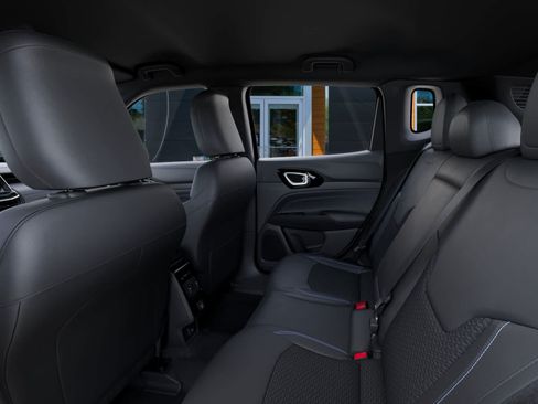 New 2026 Jeep Compass Latitude AWD/4WD image 23