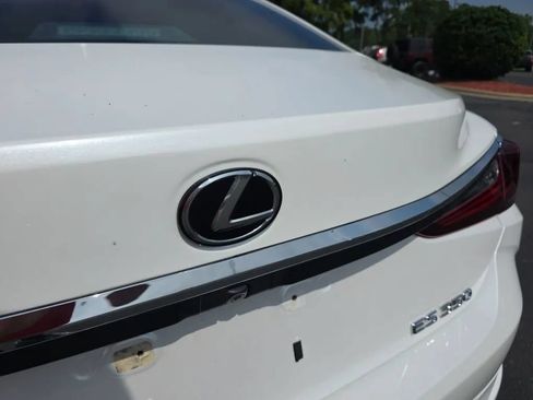 Used 2019 Lexus ES 350 w/ Premium Package FWD image 10