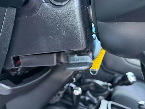 Used 2012 Jeep Wrangler Unlimited Sport image 23