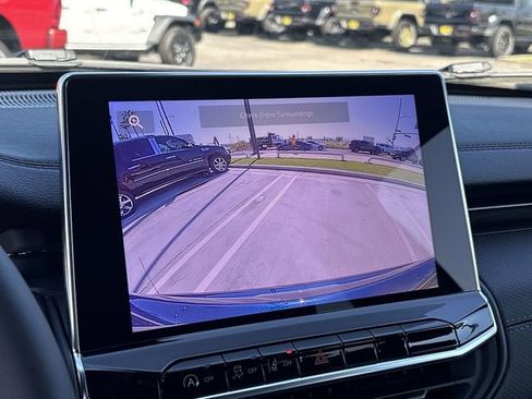 New 2026 Jeep Compass Latitude image 19