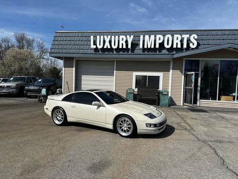 Used 1992 Nissan 300ZX Hatchback image 2