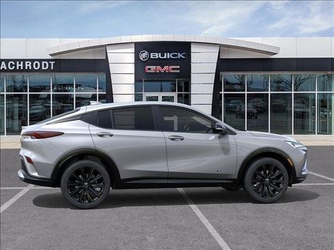 New 2026 Buick Envista Sport Touring image 5