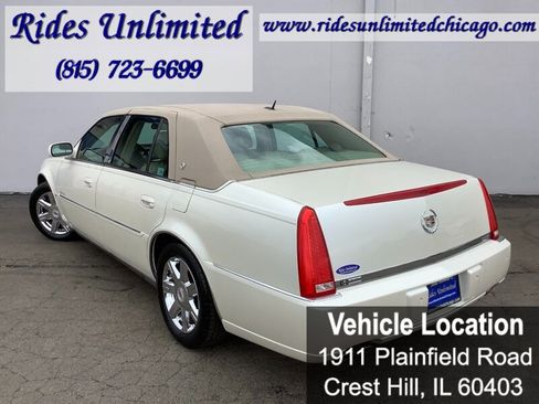 Used 2007 Cadillac DTS Luxury I w/ Trunk Convenience Package FWD image 4