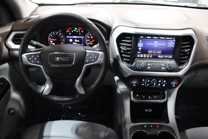 Used 2023 GMC Acadia SLT w/ Preferred Package AWD/4WD image 31