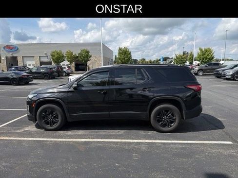 Used 2023 Chevrolet Traverse LT FWD image 5