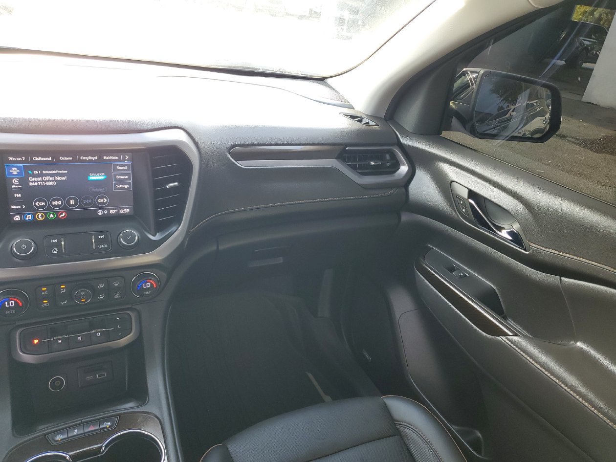 Used 2023 GMC Acadia AT4 w/ Technology Package AWD/4WD image 15